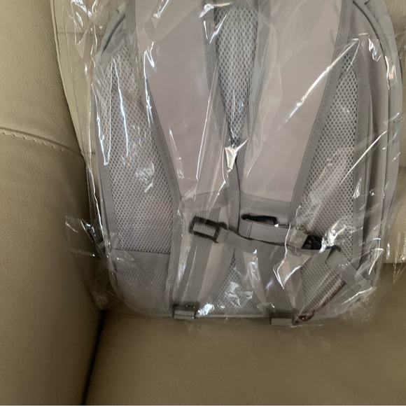 Pet Carrying Duffel Bag - Picture 2 of 8